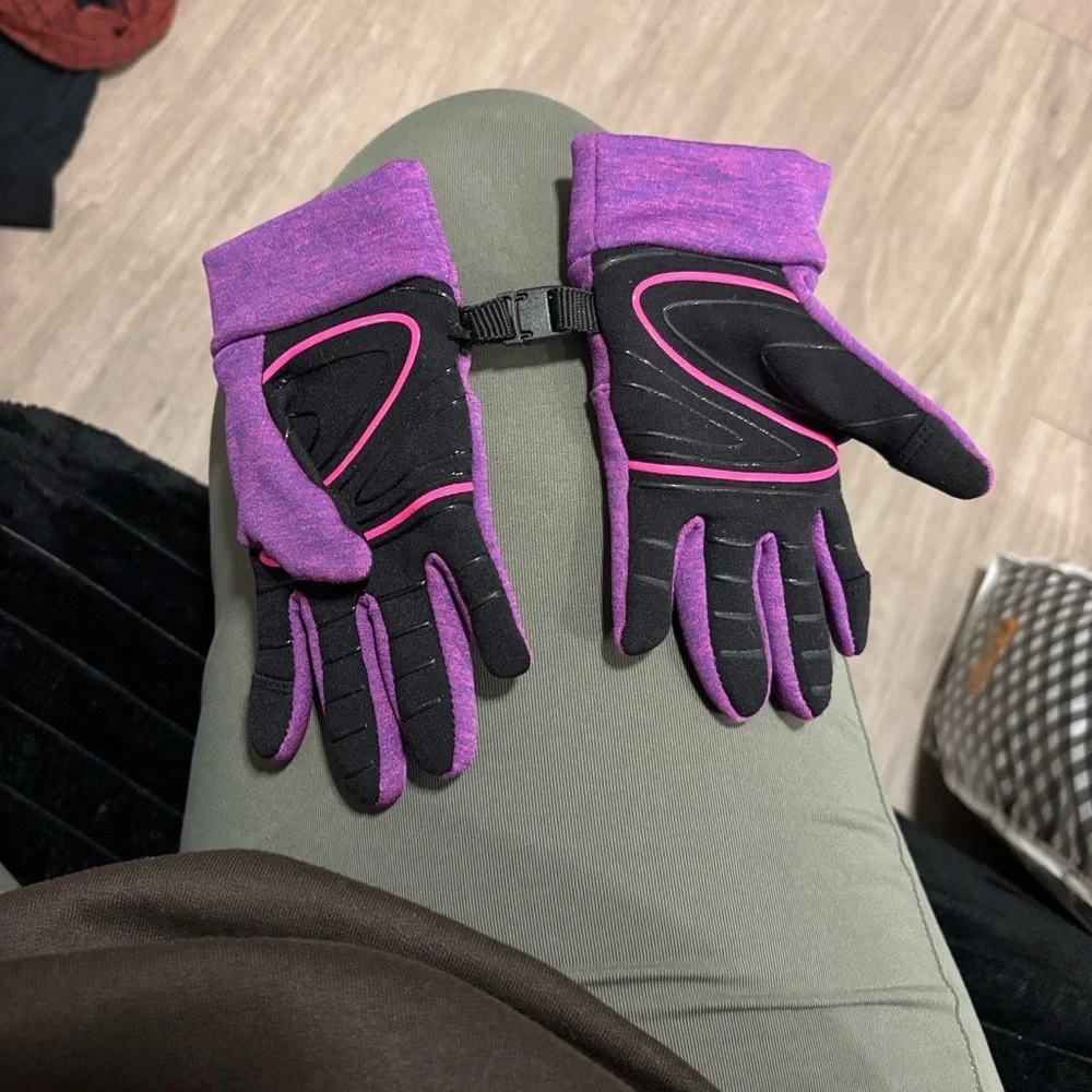 Head Purple Sports Gloves with Clip